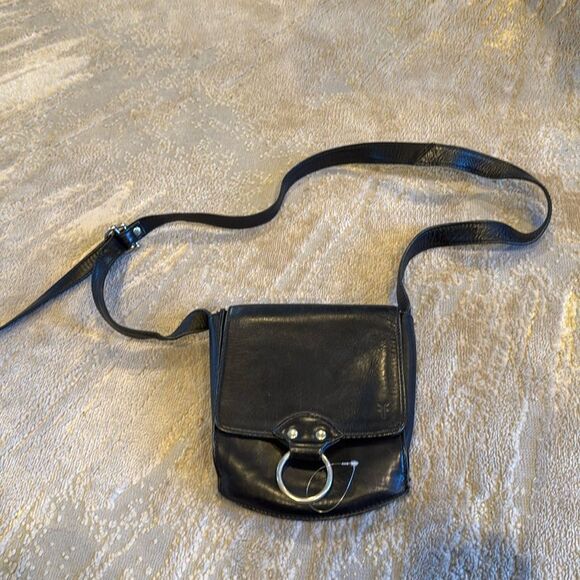 Vintage Black full grain leather frye small crossbody bag with adjustable strap - Picture 1 of 11